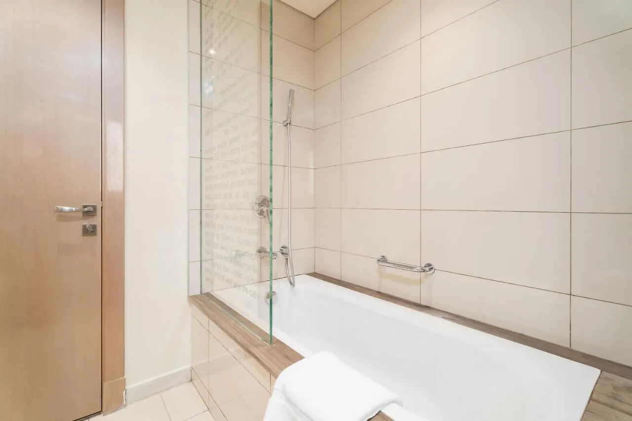 Aliving Classic 1Br Paramount Towers Business Bay-6105 Dubai Apartment